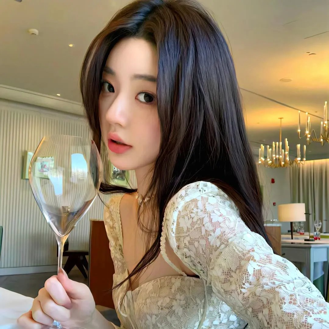 葛妮斯派特洛之风情万种